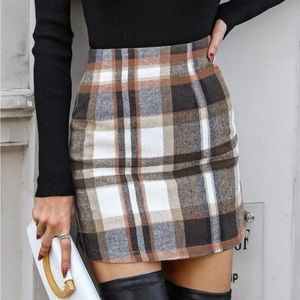 SHEIN Plaid Wool-Mix Bodycon Skirt Size L (8/10)